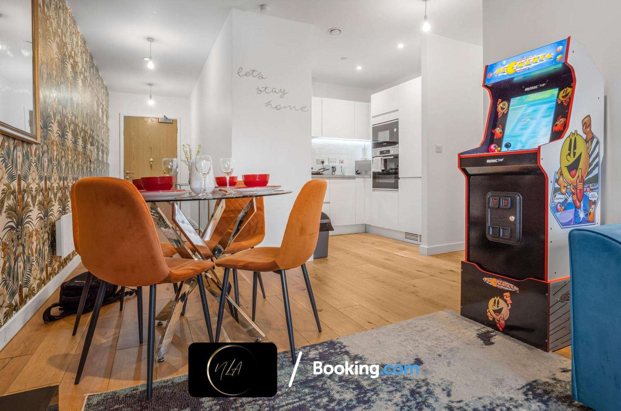 City Centre Apartment With Free Parking, 2 Bathrooms, Netflix And Wifi - Suitable For Contractors And Families - By Noor Luxury Accommodations Birmingham Esterno foto