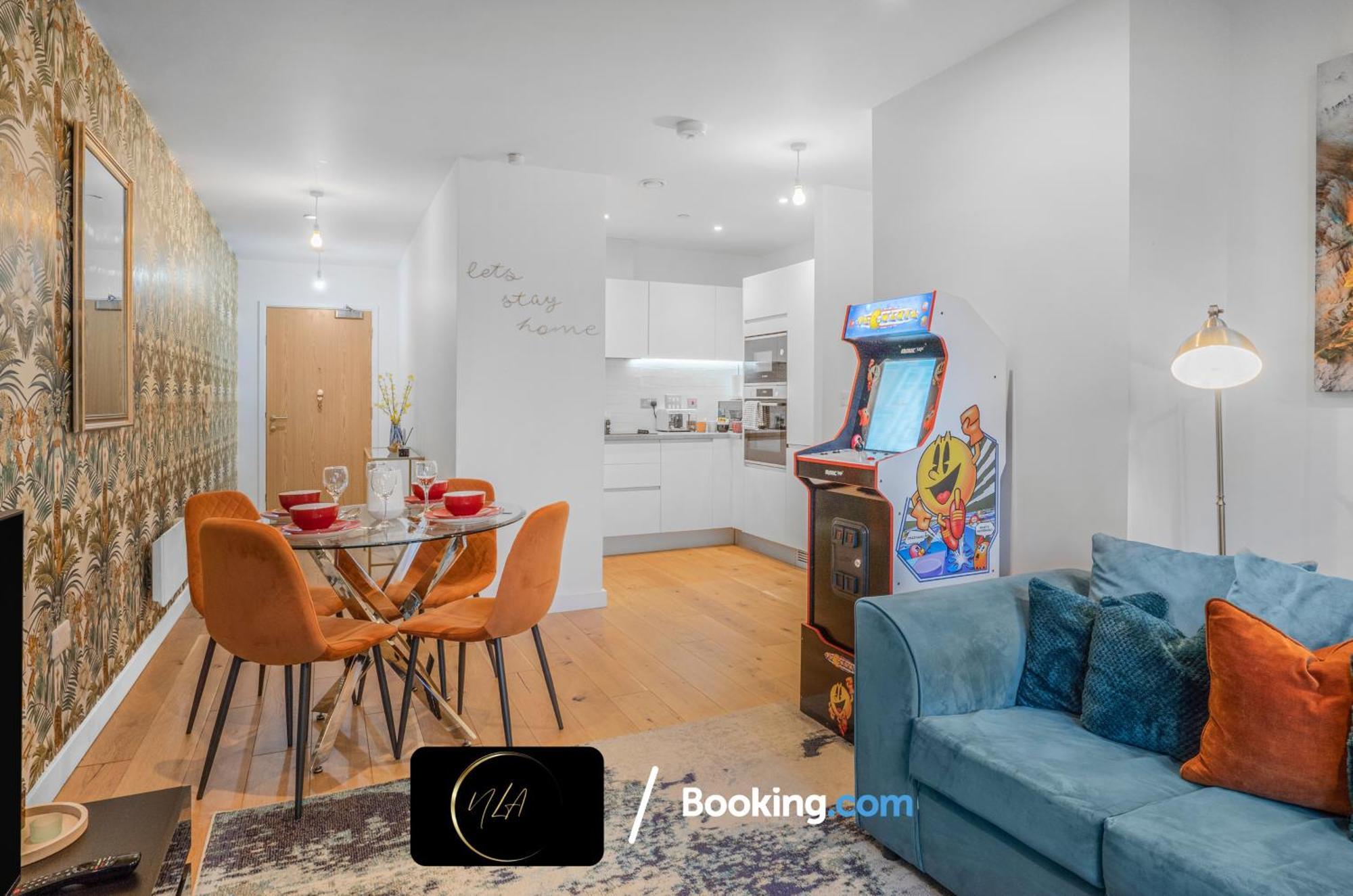 City Centre Apartment With Free Parking, 2 Bathrooms, Netflix And Wifi - Suitable For Contractors And Families - By Noor Luxury Accommodations Birmingham Esterno foto