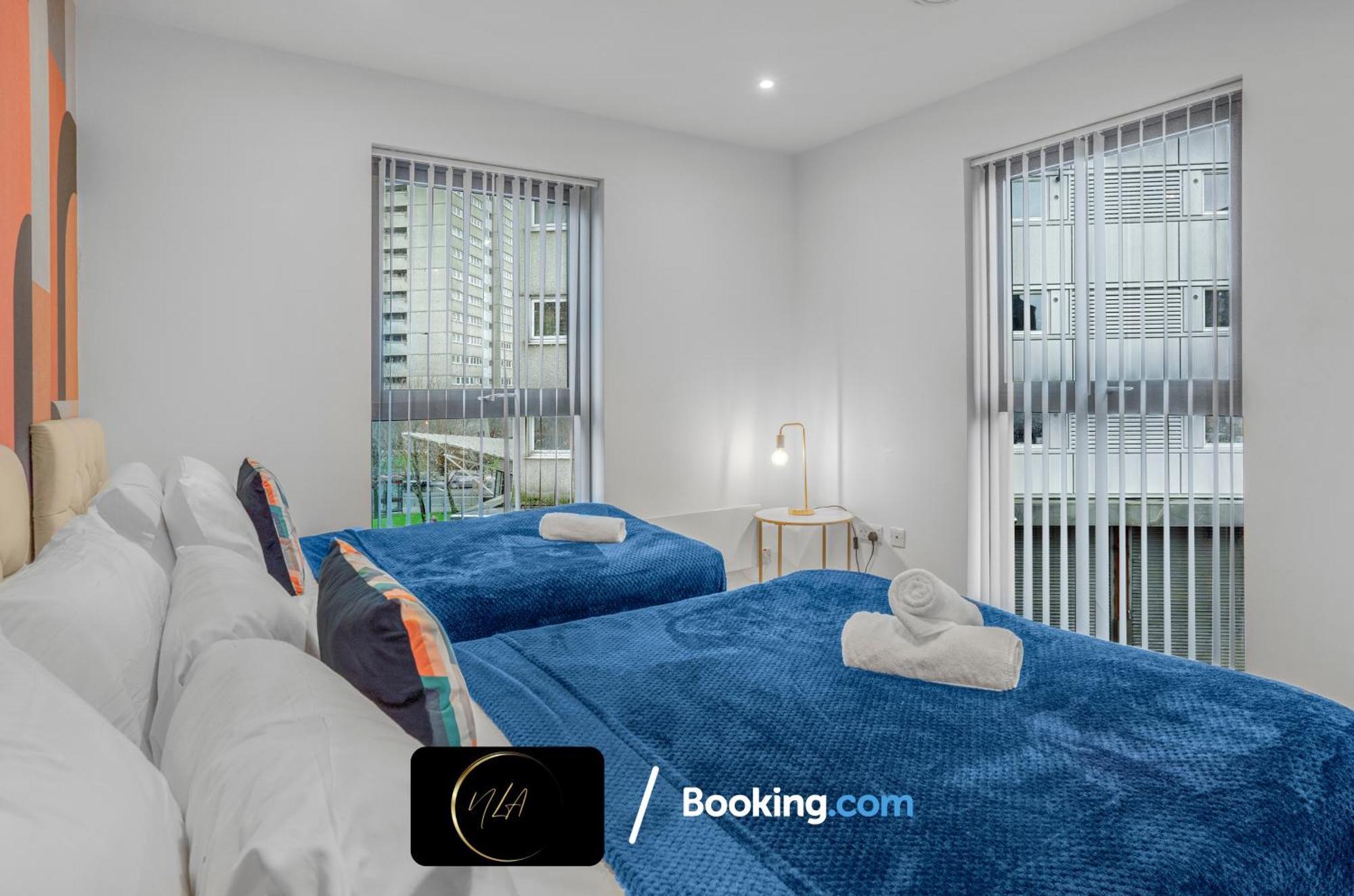 City Centre Apartment With Free Parking, 2 Bathrooms, Netflix And Wifi - Suitable For Contractors And Families - By Noor Luxury Accommodations Birmingham Esterno foto